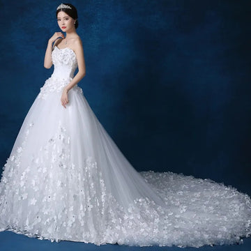 礼服女Luxury Crystal Pearl Lace 3D Flower Sweetheart White Ivory Red Champagne New Fashion Royal Train Wedding Dresses Bride Plus Size