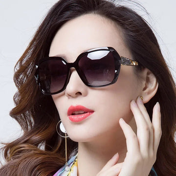 眼镜女New Large Frame Square Sunglasses Women's Brand Designer Fashion Sun Glasses Women Classic Vintage Eyewear UV400 Oculos De Sol