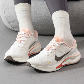 Nike women's shoes 2025 spring new Journey Run cushioned lightweight breathable sports running shoes IB4663-121