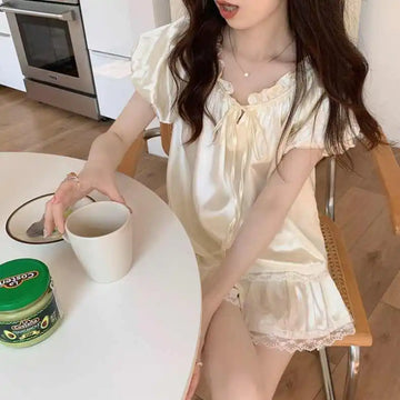 Đồ ngủ thời trang mẫu mới năm 2025