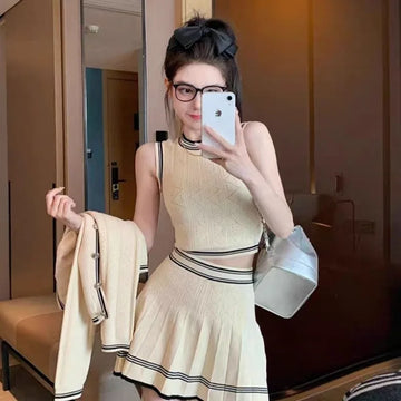 Bộ vest nữ thường ngày hợp thời trang 2025