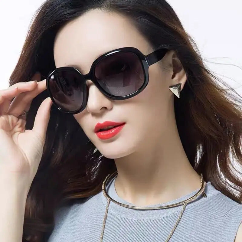 眼镜女1Pc New Sunglasses for Women Men Classic Retro Vintage Oversized Eyewear Fashion Shades Unisex Round Frme Driving Glasses