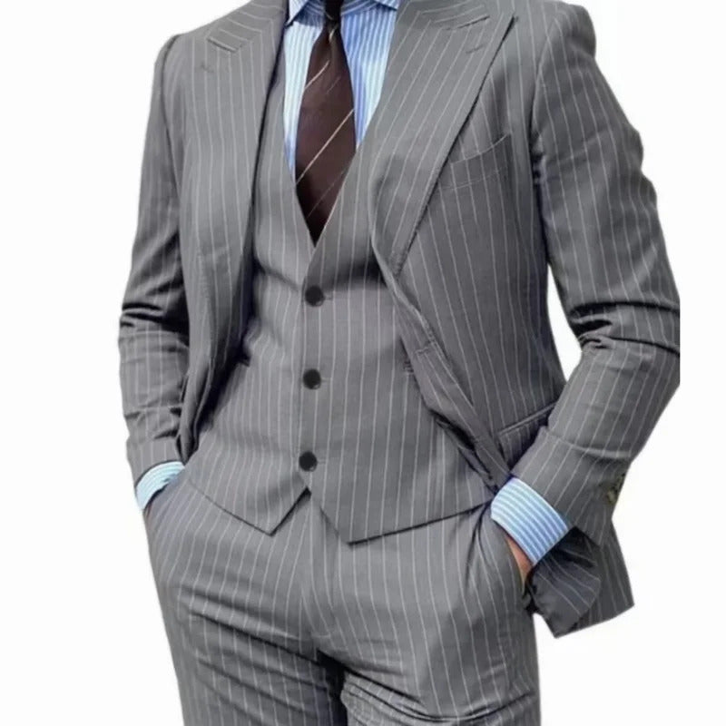 礼服男Formal Pinstripe Mens Suit Slim Fit 3 Pieces Blazer Vest Pants Set One Button Peak Lapel Elegant Tuxedos Wedding Groom Ceremony