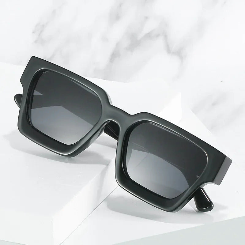 太阳镜男New Luxury Glamour Sunglasses for Women and Men Designer Famous Brand Glasses Square Stylish Trend Eyewear UV400 Sun Glasses