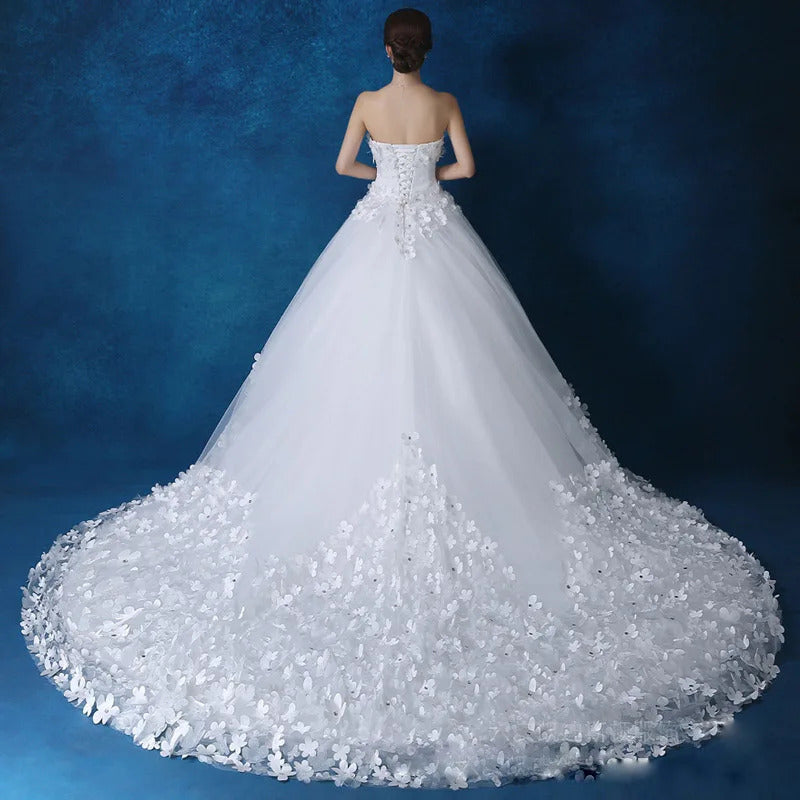 礼服女Luxury Crystal Pearl Lace 3D Flower Sweetheart White Ivory Red Champagne New Fashion Royal Train Wedding Dresses Bride Plus Size