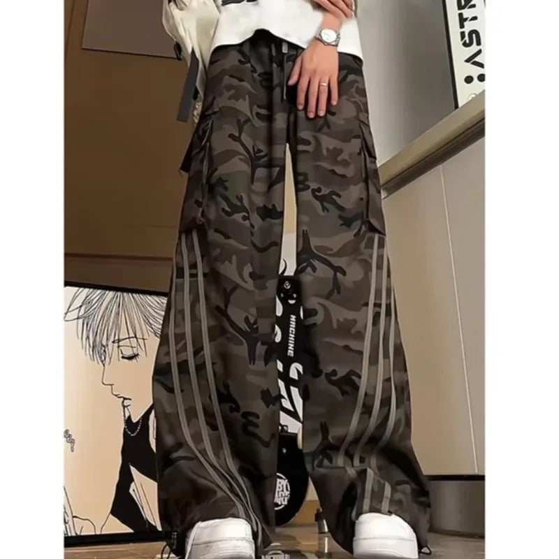 休闲裤男Striped Camouflage Sports Cargo Pants Men Loose-Fit Straight-Leg Casual Wide-Leg Jazz Dance Trousers American Style Vintage