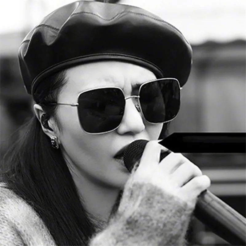 眼镜女Vintage Oversized Shades Women Sunglasses Fashion Metal Square Alloy Frame Sunglasses Female Retro Sun Glasses Oculos Feminino