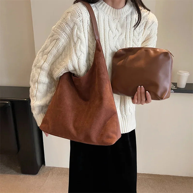 包包Autumn and Winter Vintage Women's Bag Large Capacity Suede Shoulder Bag Solid Color Simple Casual Commuter Bag Retro Handbags