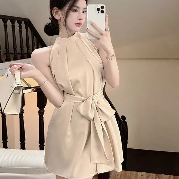Váy liền thời trang thanh lịch năm 2025