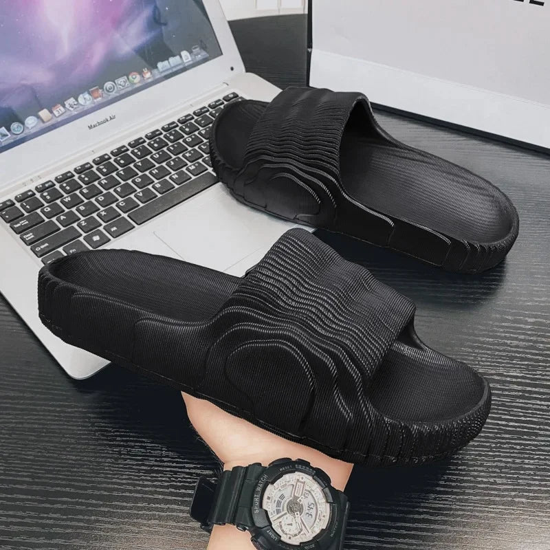 Men's Summer Wave Pattern Thick Bottom High End Slippers Super Soft Home Bathroom Outer Wear Slippers Rubber Sole Men's Flip Flo