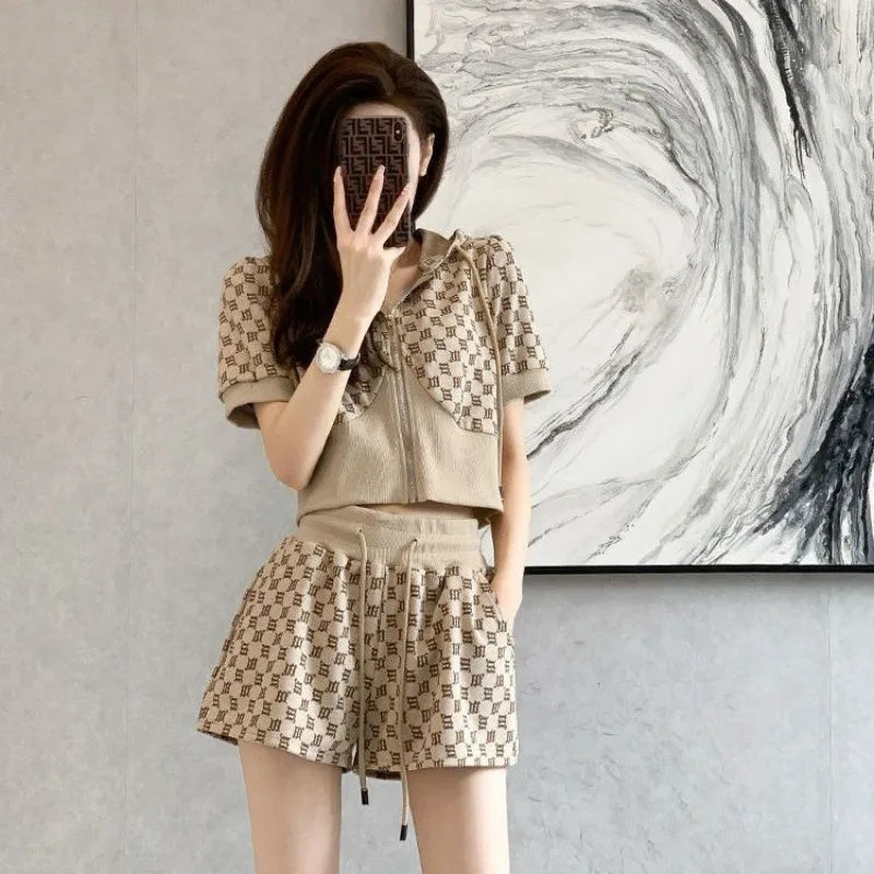 Bộ vest nữ thường ngày hợp thời trang 2025