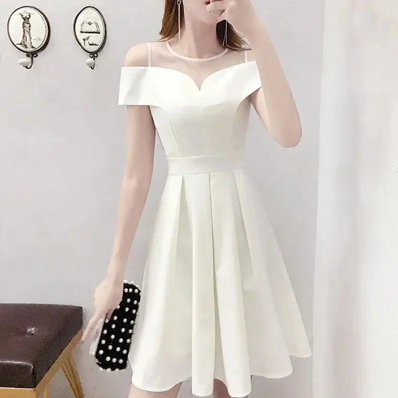 Váy liền thời trang thanh lịch năm 2025