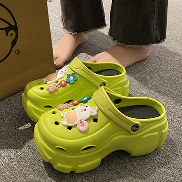 New Sandal Slippers DIY Cute Cartoon Clogs Women Mules Summer Beach Sandals Cave Hole Female Garden Shoe For Students Girls