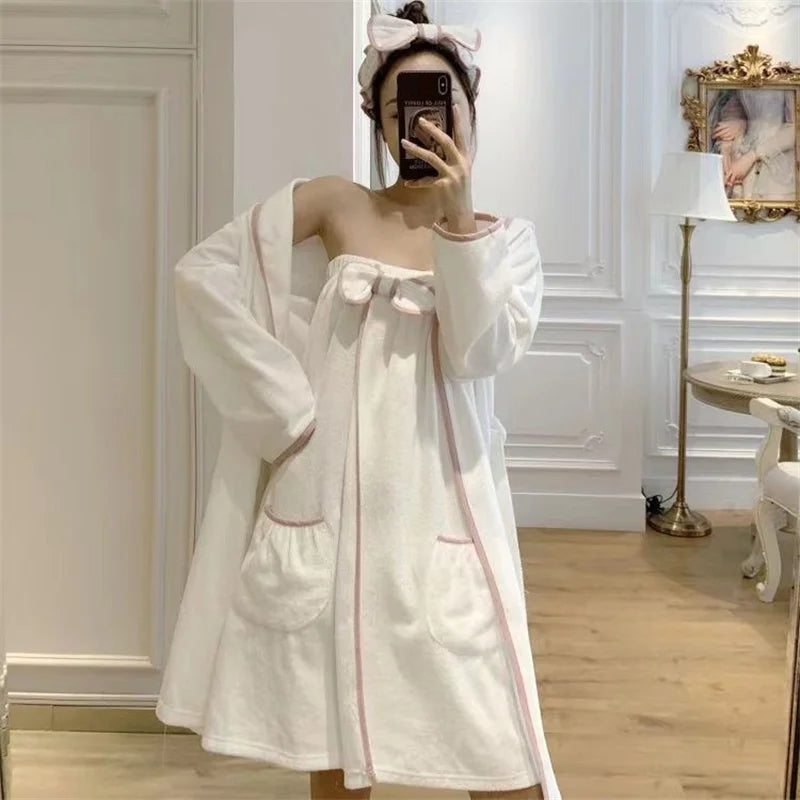 Đồ ngủ thời trang mẫu mới năm 2025