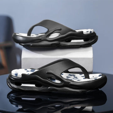High Quality New Men's Flip Flops Outdoor Indoor Slippers Thick Soft Sole Slides Men Women Beach Sandals Non-slip Home Slippers