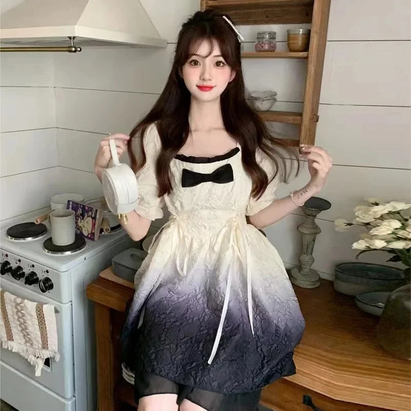 Váy liền thời trang thanh lịch năm 2025