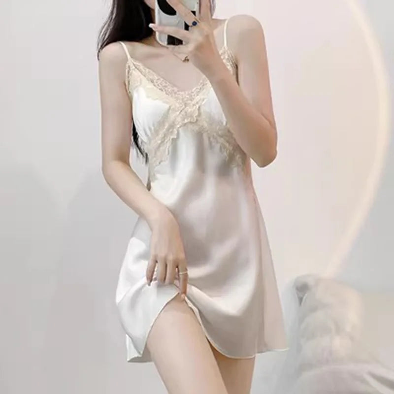 Đồ ngủ thời trang mẫu mới năm 2025