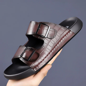 High Quality New Men's Slippers Outdoor Beach Sandals Indoor Leather Non-slip Slides Flip-flops Men Beach Slippers Outdoor Shoes