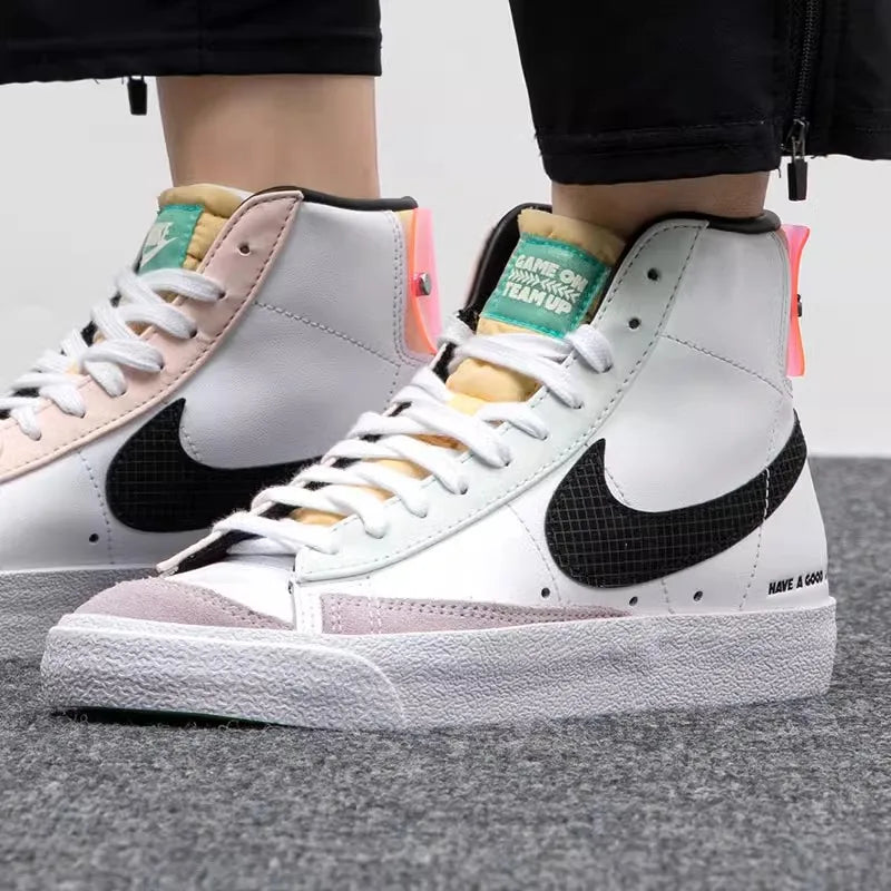NIKE BLAZER MID '77 SE Women's sneakers Comfortable wear resistant warm casual shoes board shoes DO2331-101
