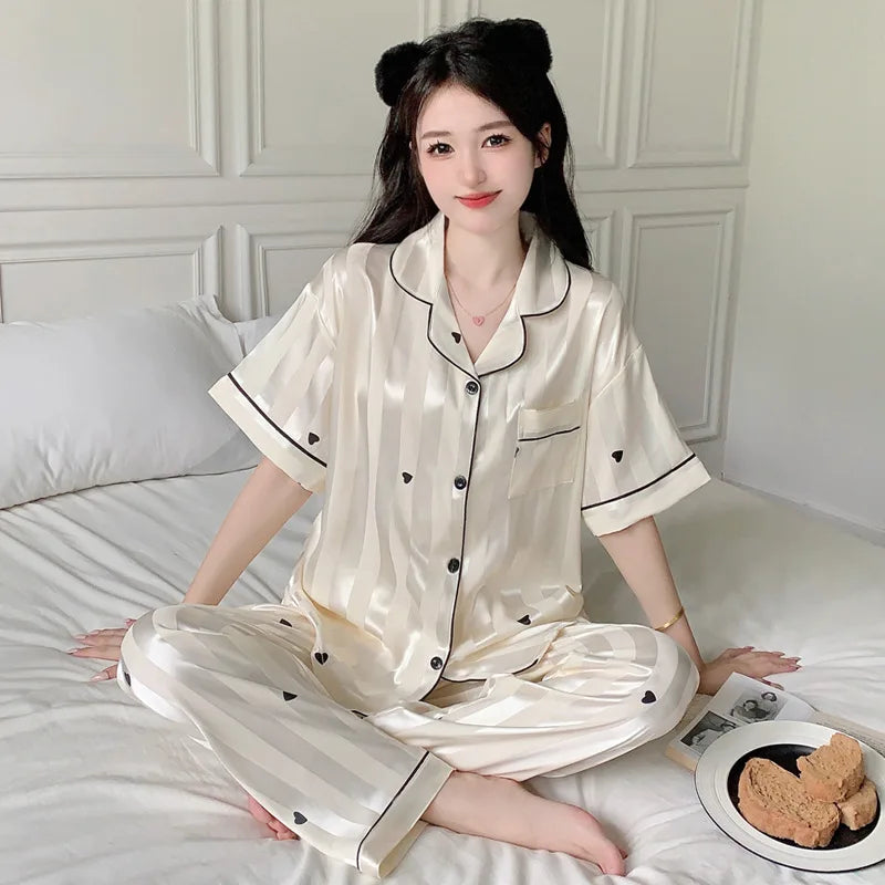 Đồ ngủ thời trang mẫu mới năm 2025