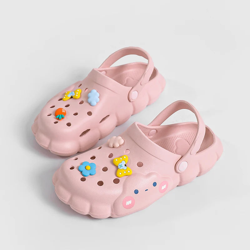 2023 Summer Clogs Sandals Women Cute Casual Cartoon Garden Waterproof Shoes Classic Nursing Hospital Women Work Medical Sandals