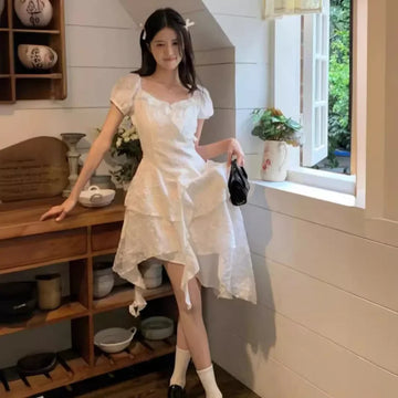 Váy liền thời trang thanh lịch năm 2025