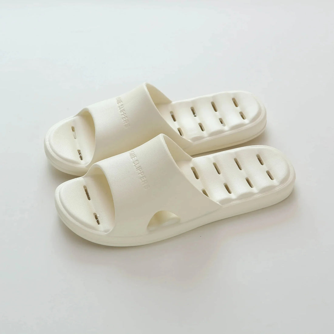 Quiet Leaking Ladies Indoor Bathroom EVA Sandals Anti-Slip Home Slippers Hollow out Design Bathroom Floor Mat Compatible