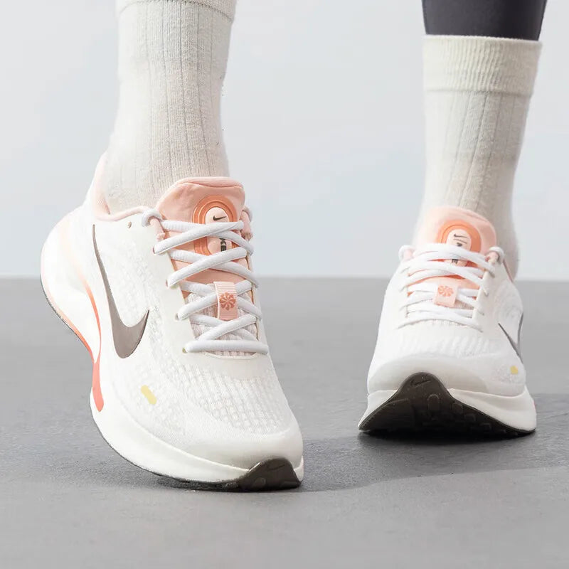 Nike women's shoes 2025 spring new Journey Run cushioned lightweight breathable sports running shoes IB4663-121