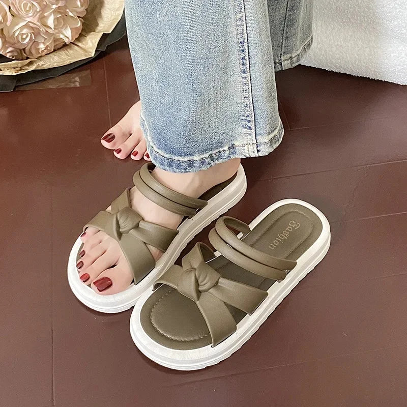2024 New Fashionable Versatile Women's Slippers Summer Outer Wear Thick Bottom Anti-Slip PVC Slip-On Sandals From China