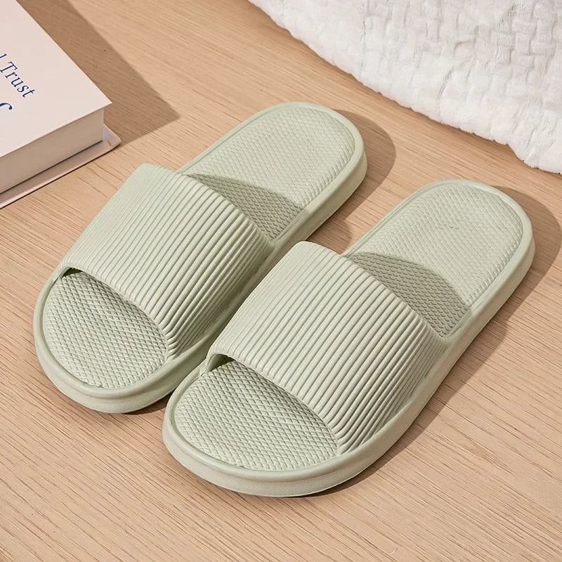 White Thick Platform Cloud Slippers Women Lightweight Soft Sole EVA Home Slides Woman Summer Comfort Non Slip Beach Flip Flops