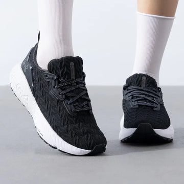 Under Armour women's shoes 2025 new cushioned wear resistant lightweight comfortable breathable running shoes 3025313-003