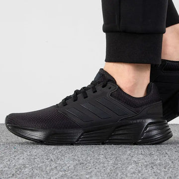 Adidas men's shoes 2024 winter sports shoes wear-resistant cushioned comfortable casual running shoes GW4138