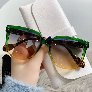 Vintage Oversized Sunglasses Woman Fashion Square Sun Glasses Brand Designer Female Big Frame Gradient Shades Oculos De Sol