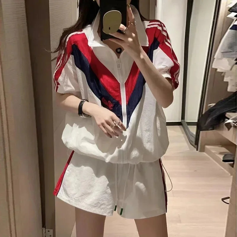 Bộ vest nữ thường ngày hợp thời trang 2025
