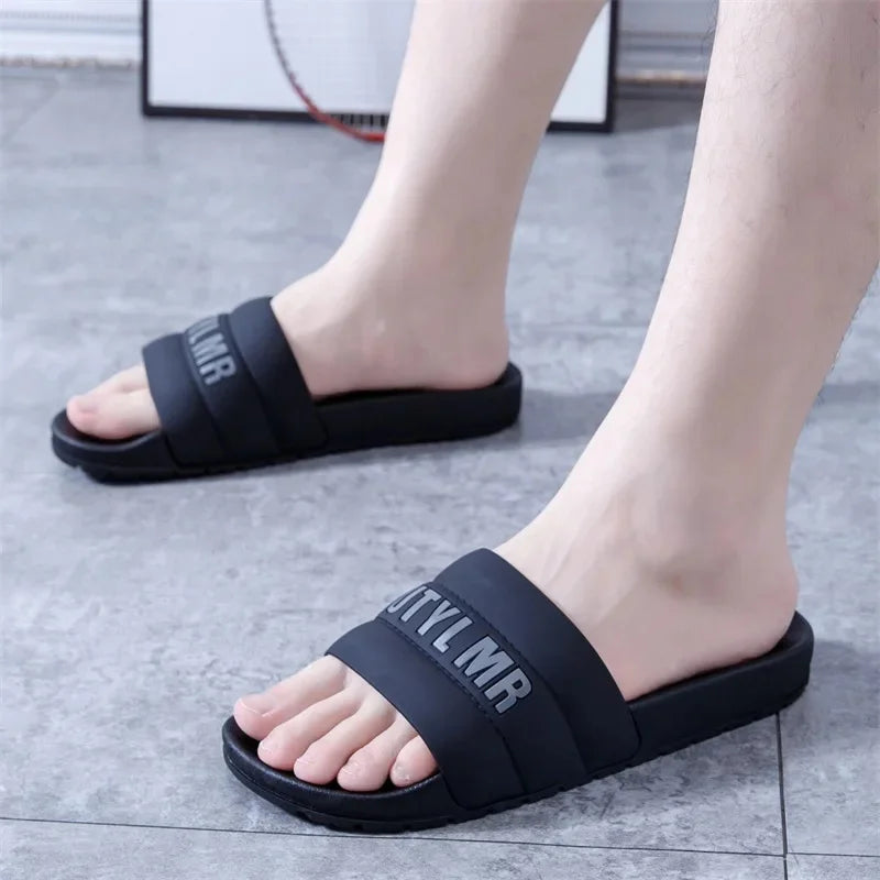2024 New Trendy Men's Slippers Anti-Slip Wear-Resistant Slip-On Sandals Factory Wholesale Price Direct Shipping Outdoor Beach