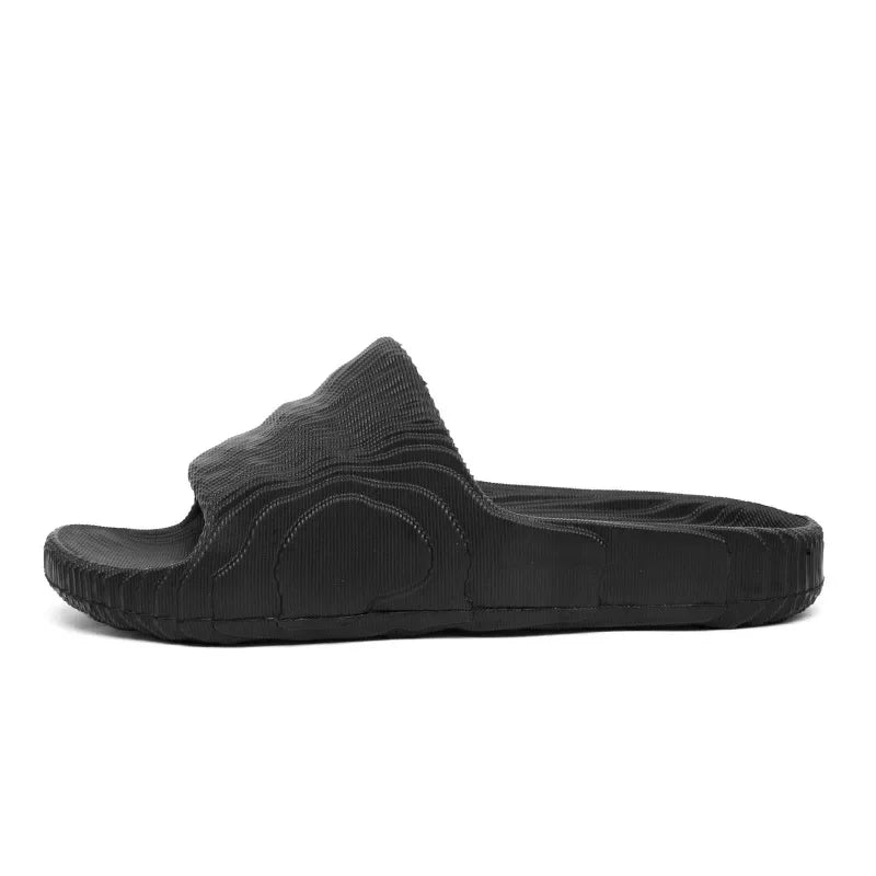 2022 Summer Fashionable Men's Women's Sandals Outdoor Beach Trendy Slip-On EVA Slippers Couple Style Slippers