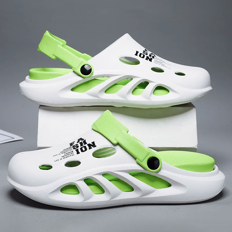 2024 New Men Outdoor Sandals Slippers Beach Comfortable Thick Soft Sole Clogs Men Casual Shoes Garden Shoes Mens Beach Sandals