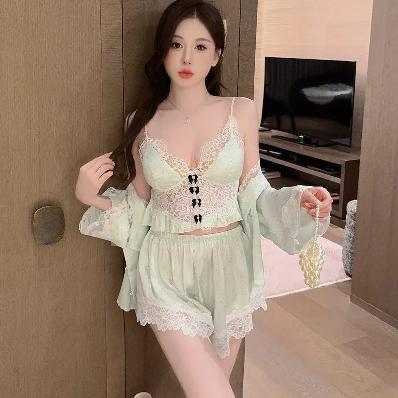 Đồ ngủ thời trang mẫu mới năm 2025