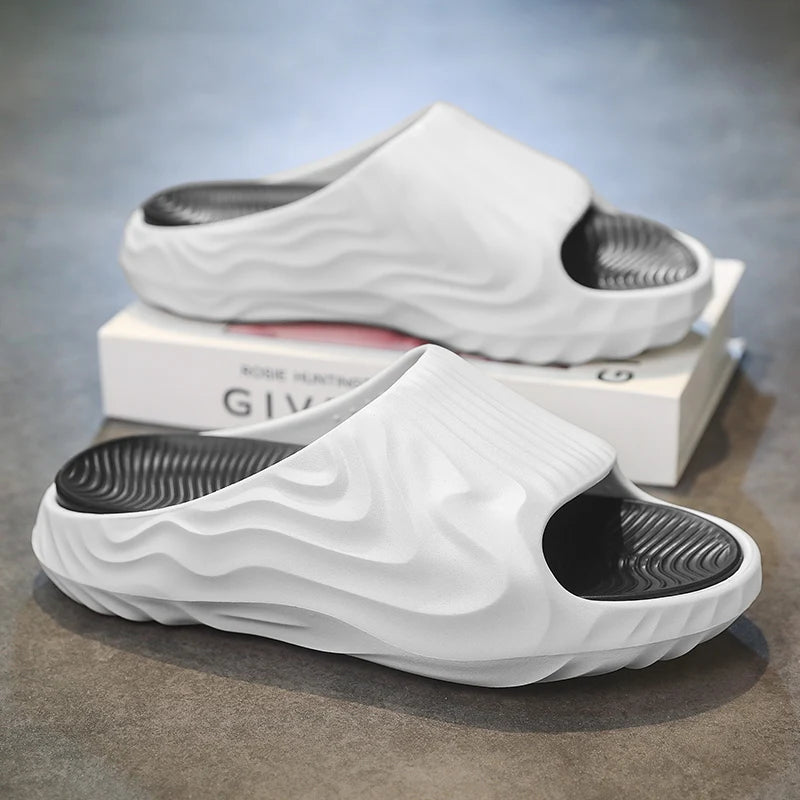 Summer Men's Slippers Outdoor Sandals Beach Comfortable Soft Slides Indoor New Men Casual Shoes Garden Shoes Men Home Slippers