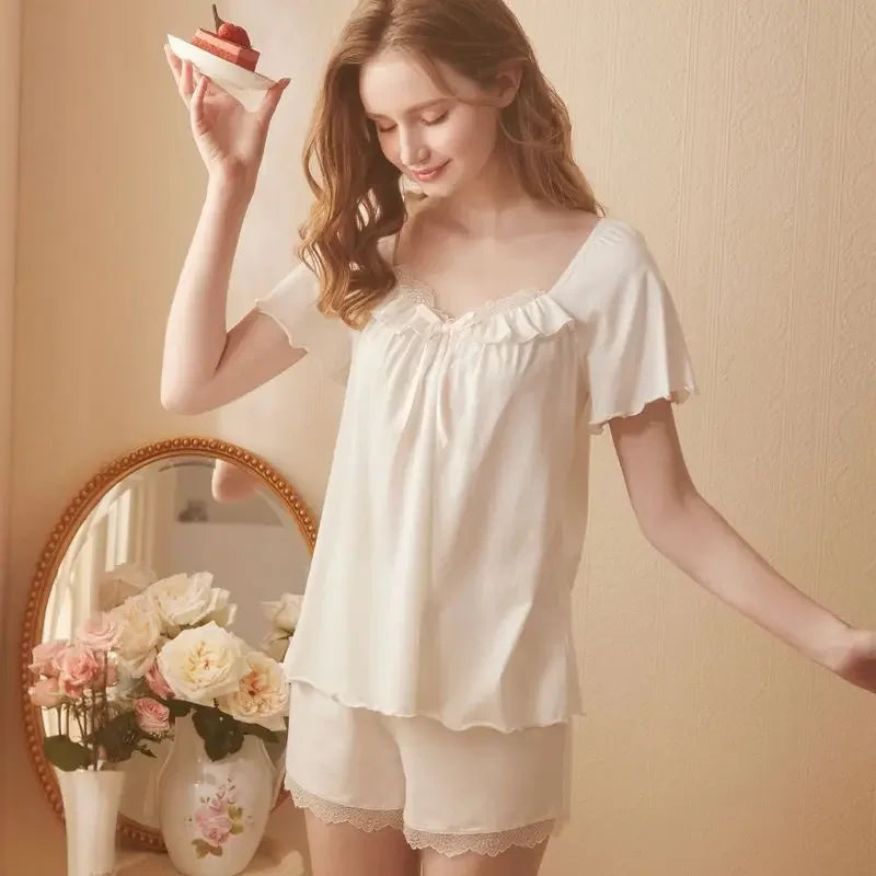 Đồ ngủ thời trang mẫu mới năm 2025