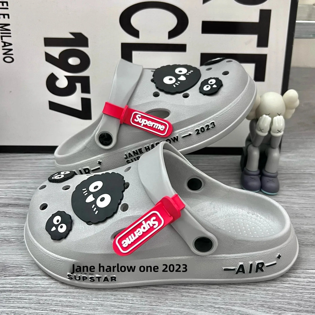 Cartoon Clog Shoes Men's Summer Thick Bottom Anti-slip Beach Sandals Couples Slippers PVC Material Comfortable Footwear