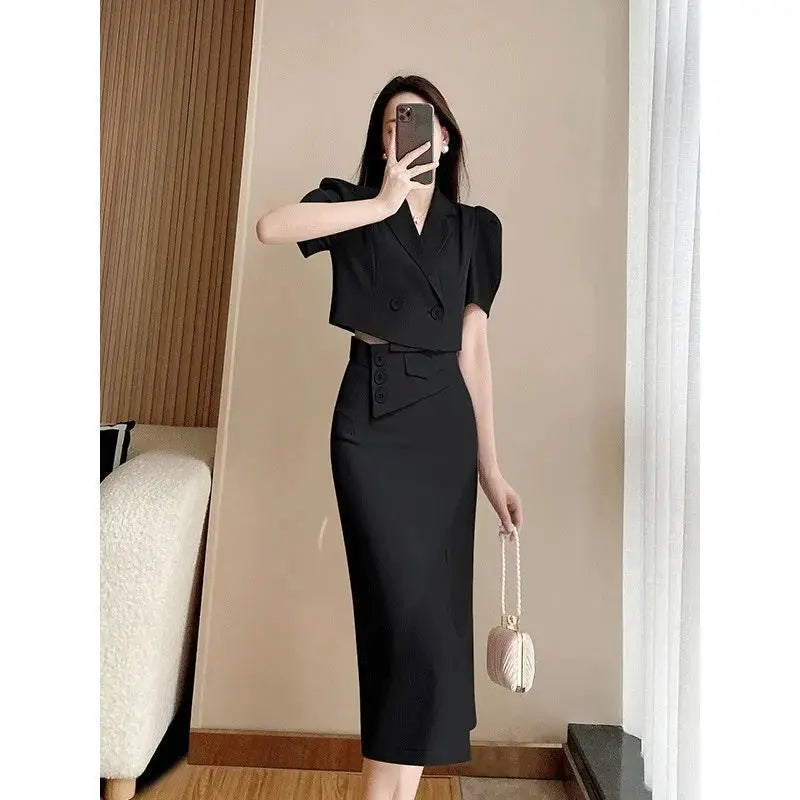 Bộ vest nữ thường ngày hợp thời trang 2025