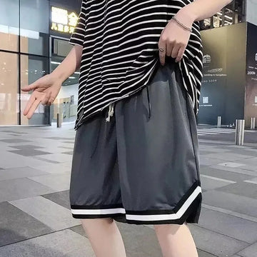短裤男Trunks Men's Loose-Fit Casual Basketball Pants Summer Ice Silk Wide-Leg Night Running Five-Minute Pants Simple Trendy Style
