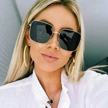 眼镜女Vintage Oversized Shades Women Sunglasses Fashion Metal Square Alloy Frame Sunglasses Female Retro Sun Glasses Oculos Feminino
