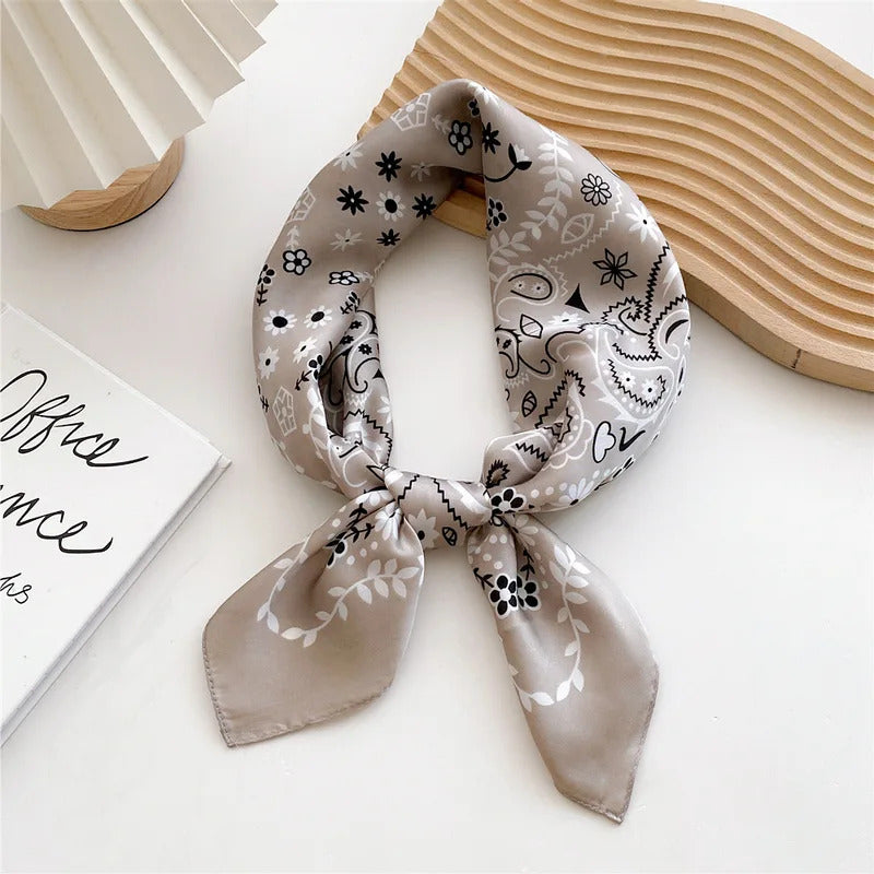 丝巾女70cm Bandana Head Scarf for Women Fashion Cashew Print Handkerchief Silk Satin Hijab Scarfs Female Square Neck Scarves 2022